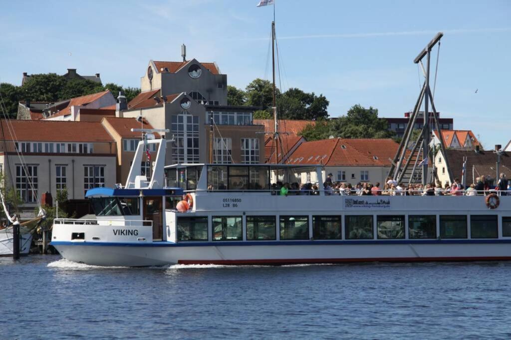Gemuetliche Haushaelfte Mit Garten Und Terrasse Flensburg Kültér fotó
