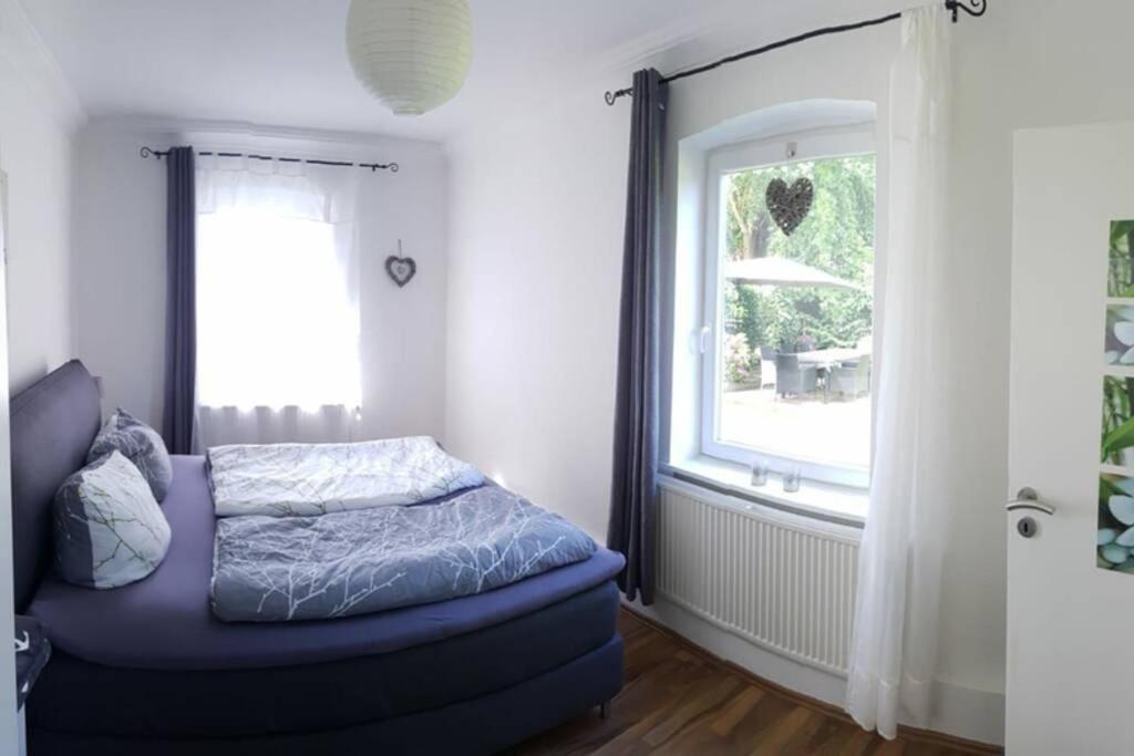Gemuetliche Haushaelfte Mit Garten Und Terrasse Flensburg Kültér fotó